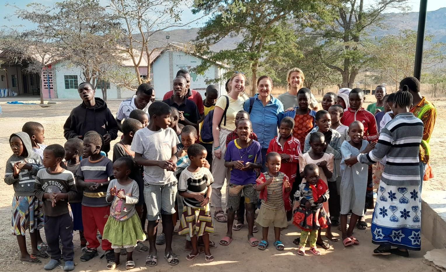 Immagine per Da Gorizia alla Tanzania, i due mesi di esperienza tra i bambini raccontati da Veronika Devetak